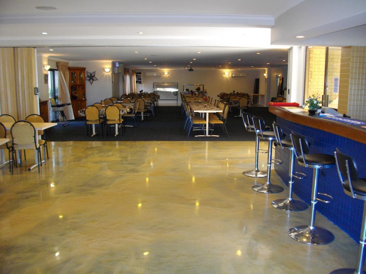 Kurrimine Beach Motel Bagian luar foto